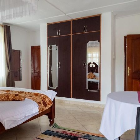 Riverside Resort Hotel Kabale Exterior foto
