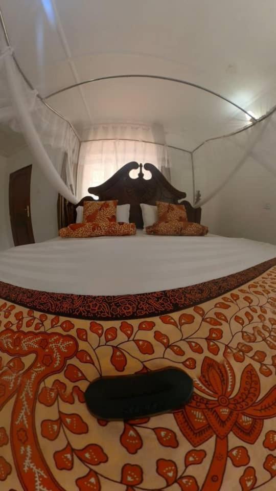 Riverside Resort Hotel Kabale Exterior foto